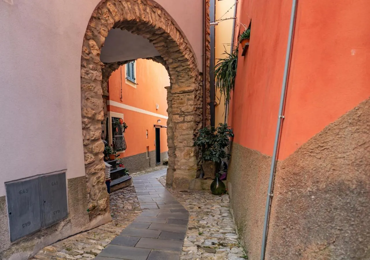 Casa vacanze Appartamento Tra Le Cinque Terre, Camogli E Portofino Con Scorcio Mare All'Orizzonte Castiglione Chiavarese